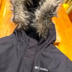 Columbia Kids M 10-12 charcoal winter coat .
